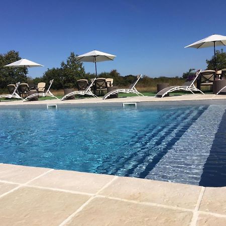 Fonclaire Holidays Mortemart Екстериор снимка