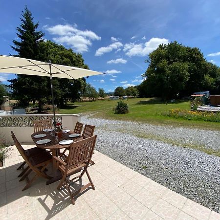 Fonclaire Holidays Mortemart Екстериор снимка