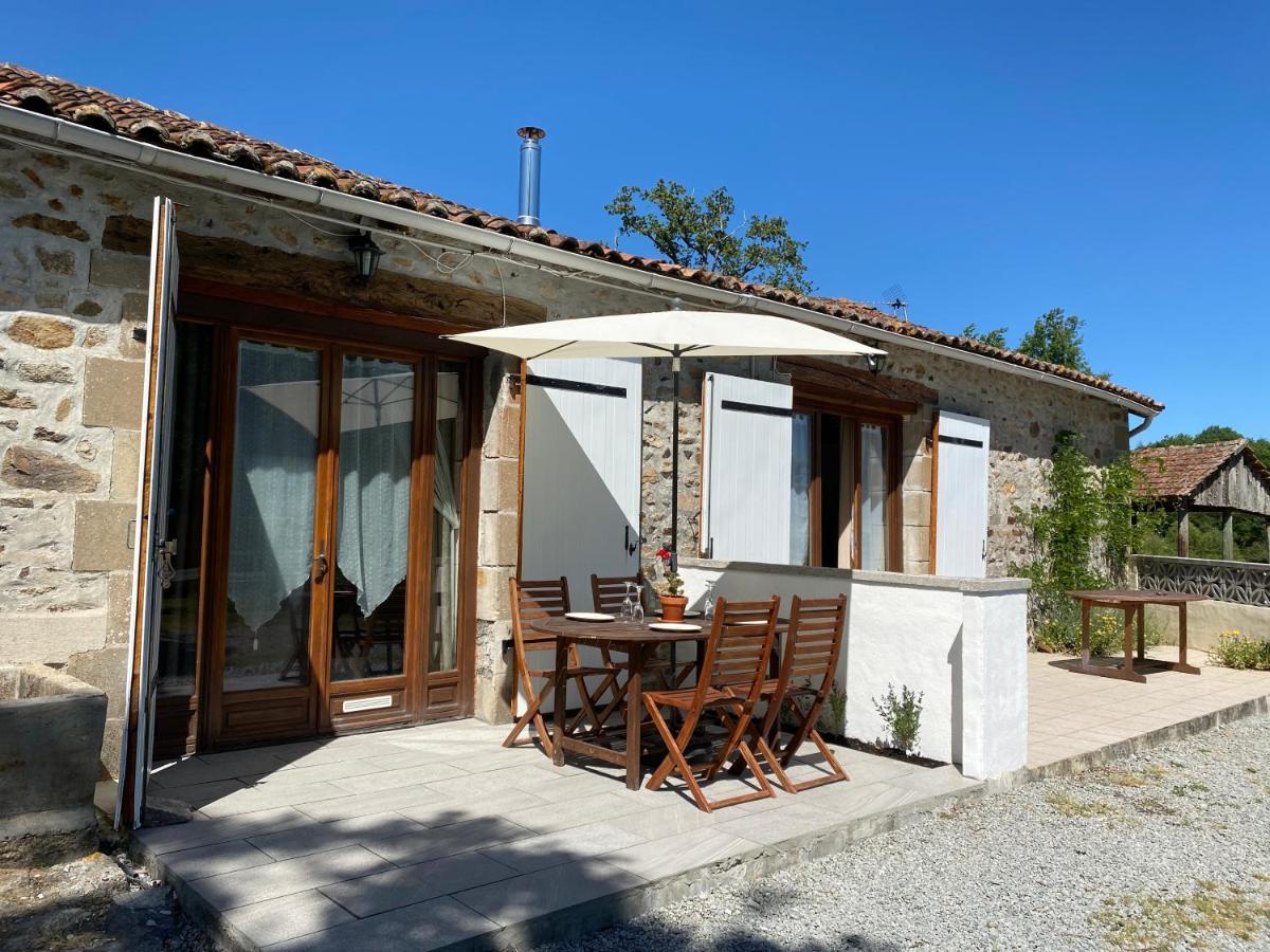 Fonclaire Holidays Mortemart Екстериор снимка