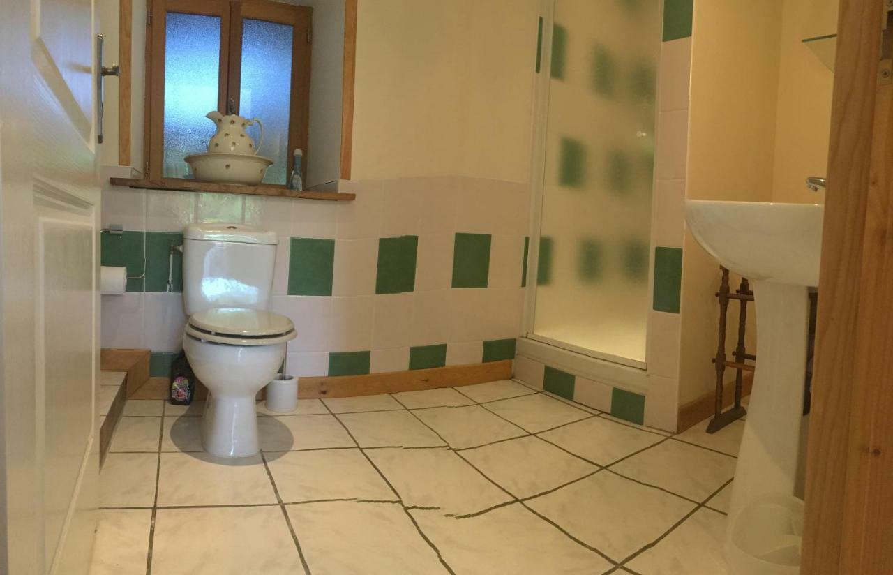 Fonclaire Holidays Mortemart Екстериор снимка