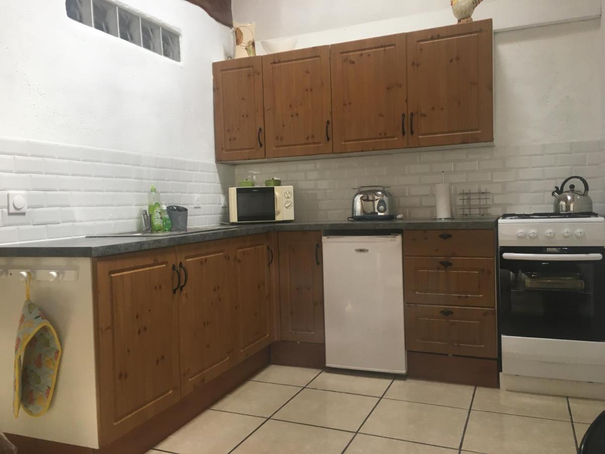 Fonclaire Holidays Mortemart Екстериор снимка